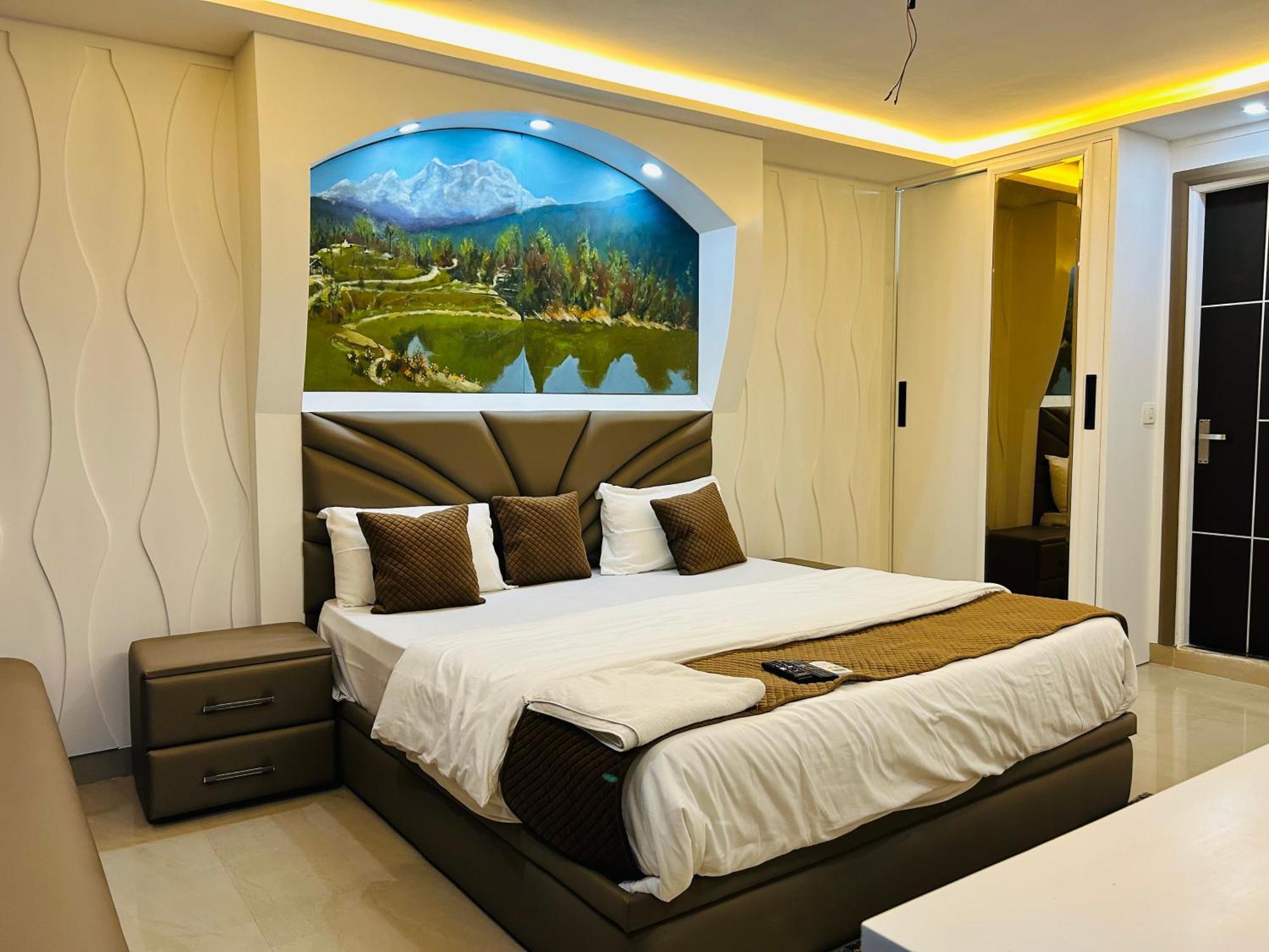 Hotel Bob Adventures à Dehradun Extérieur photo