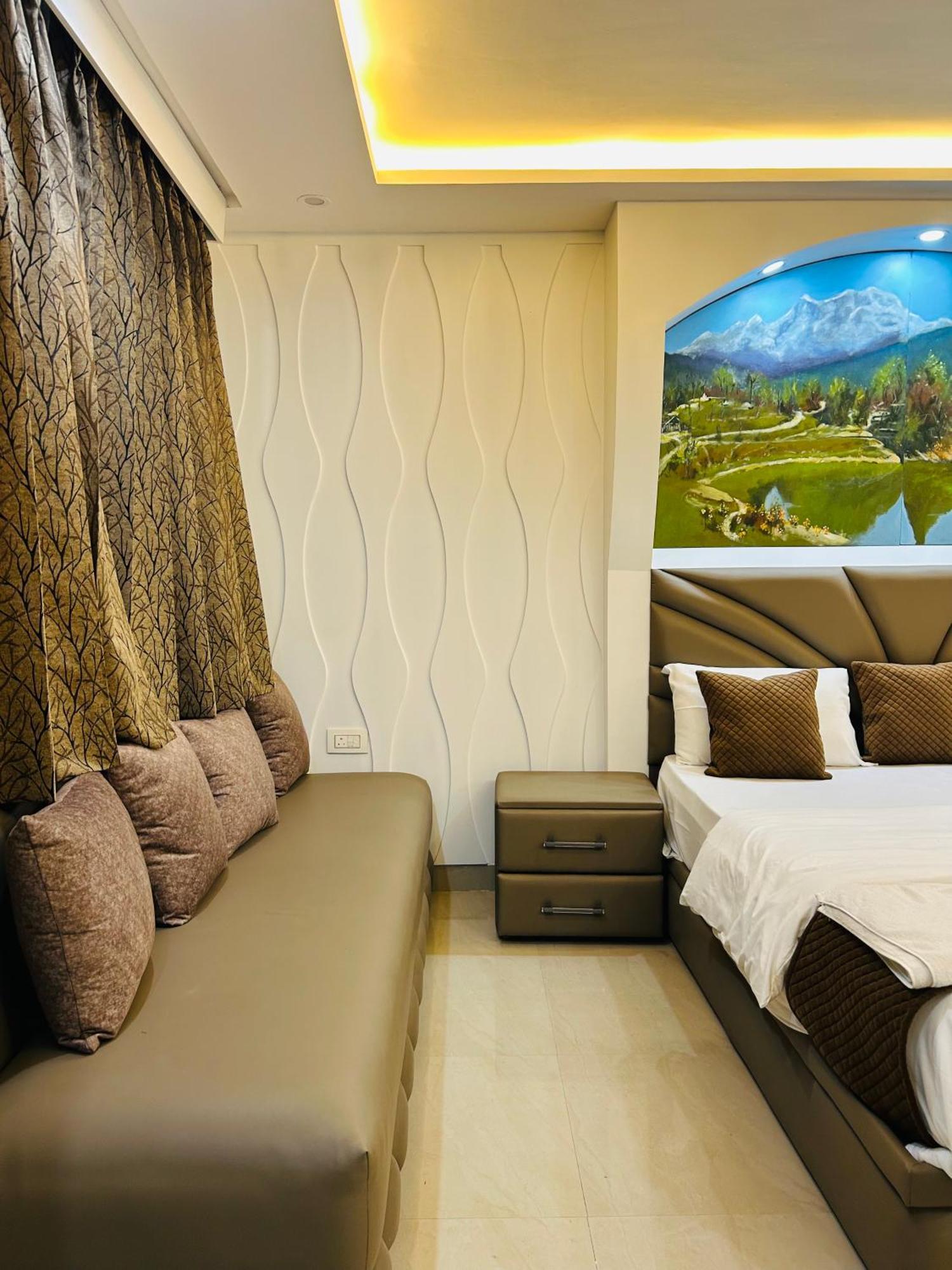 Hotel Bob Adventures à Dehradun Extérieur photo