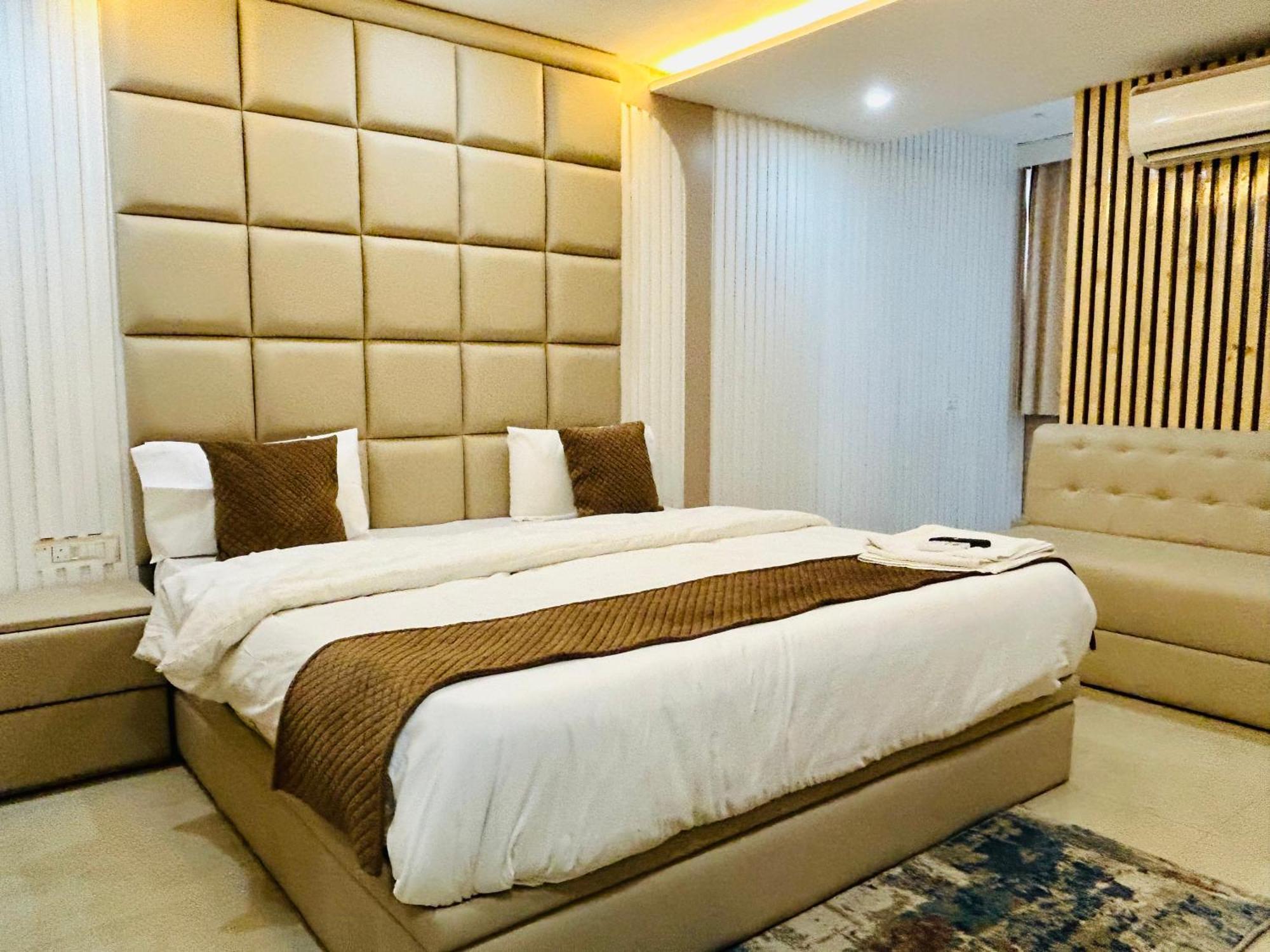 Hotel Bob Adventures à Dehradun Extérieur photo